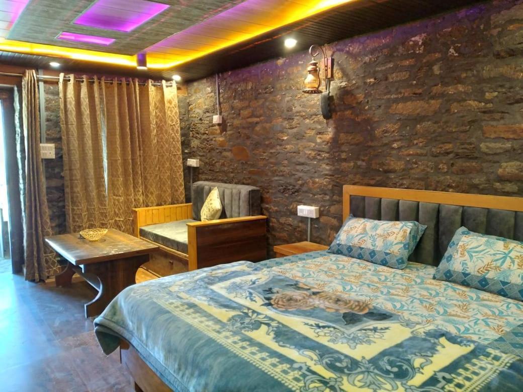 Nature Villaas Basa Homestay Pauri Zewnętrze zdjęcie