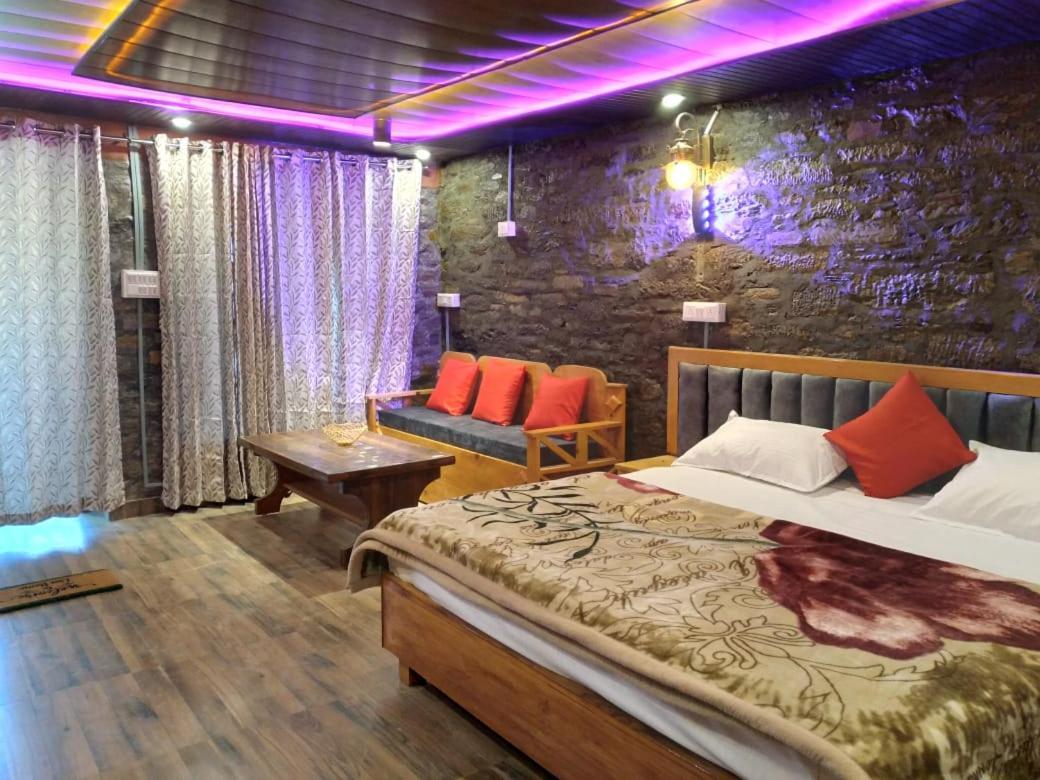 Nature Villaas Basa Homestay Pauri Zewnętrze zdjęcie