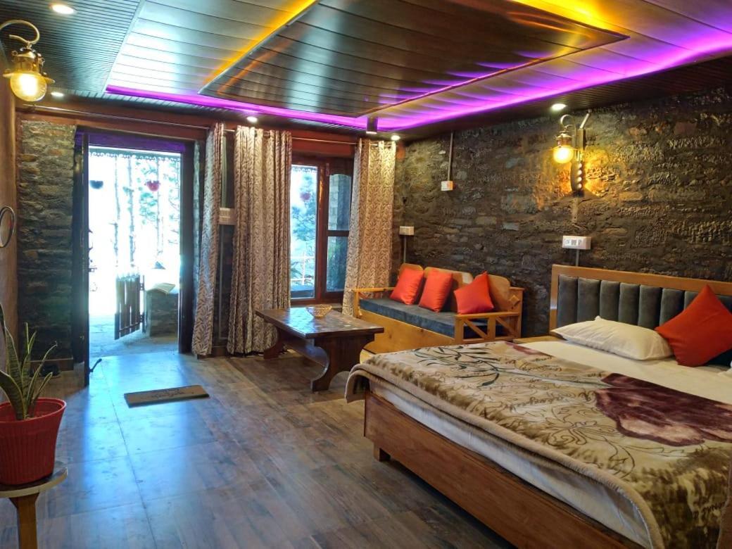 Nature Villaas Basa Homestay Pauri Zewnętrze zdjęcie