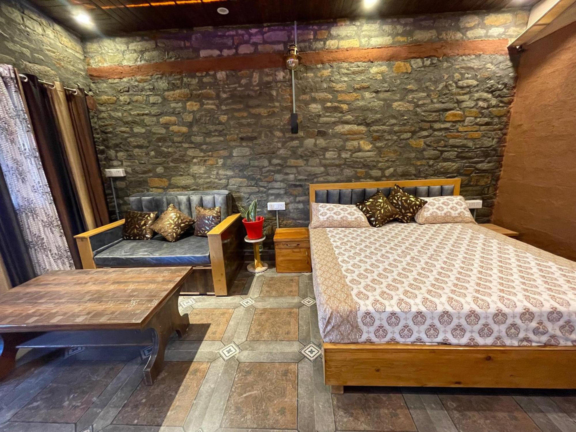 Nature Villaas Basa Homestay Pauri Zewnętrze zdjęcie