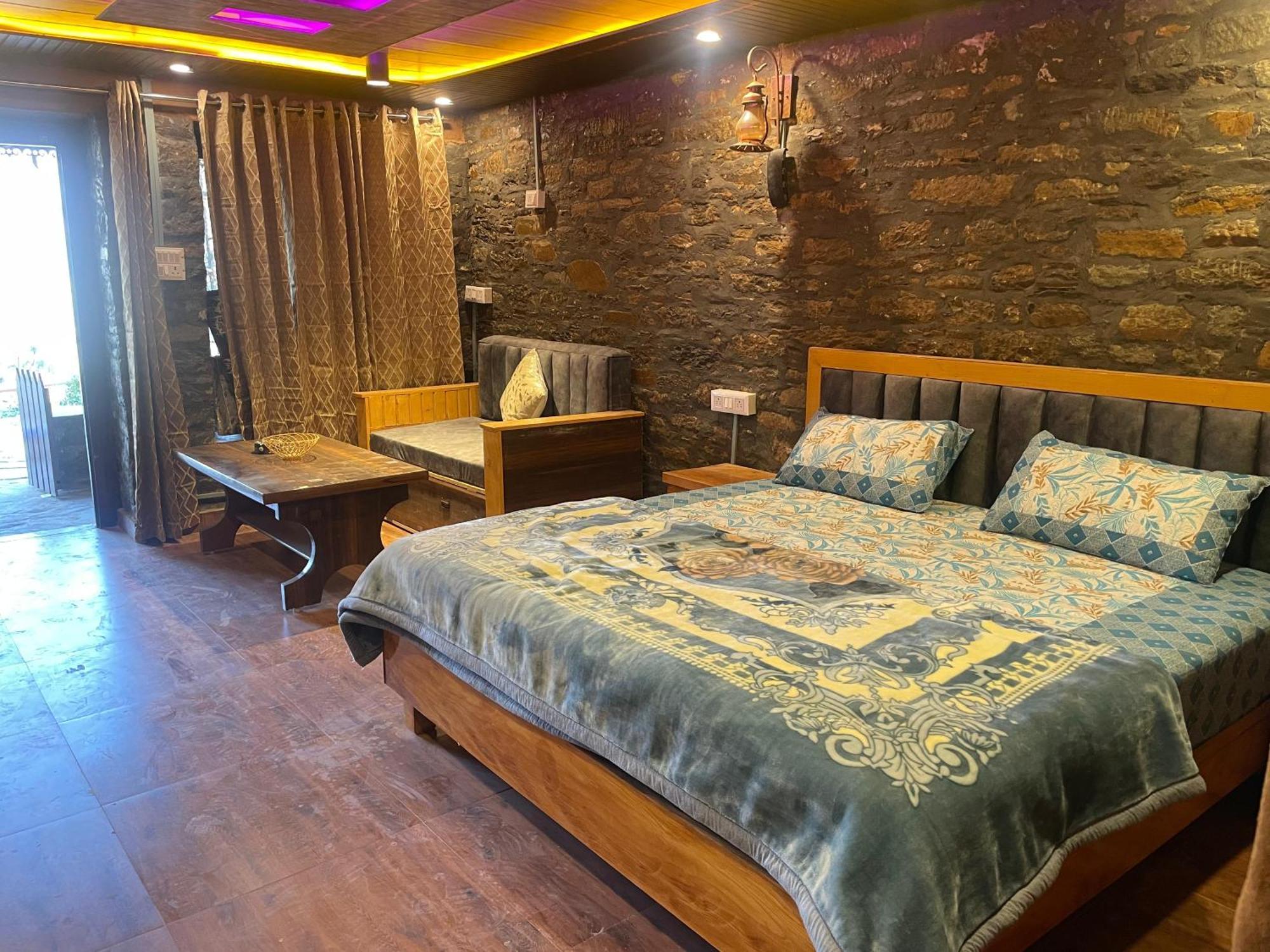 Nature Villaas Basa Homestay Pauri Zewnętrze zdjęcie