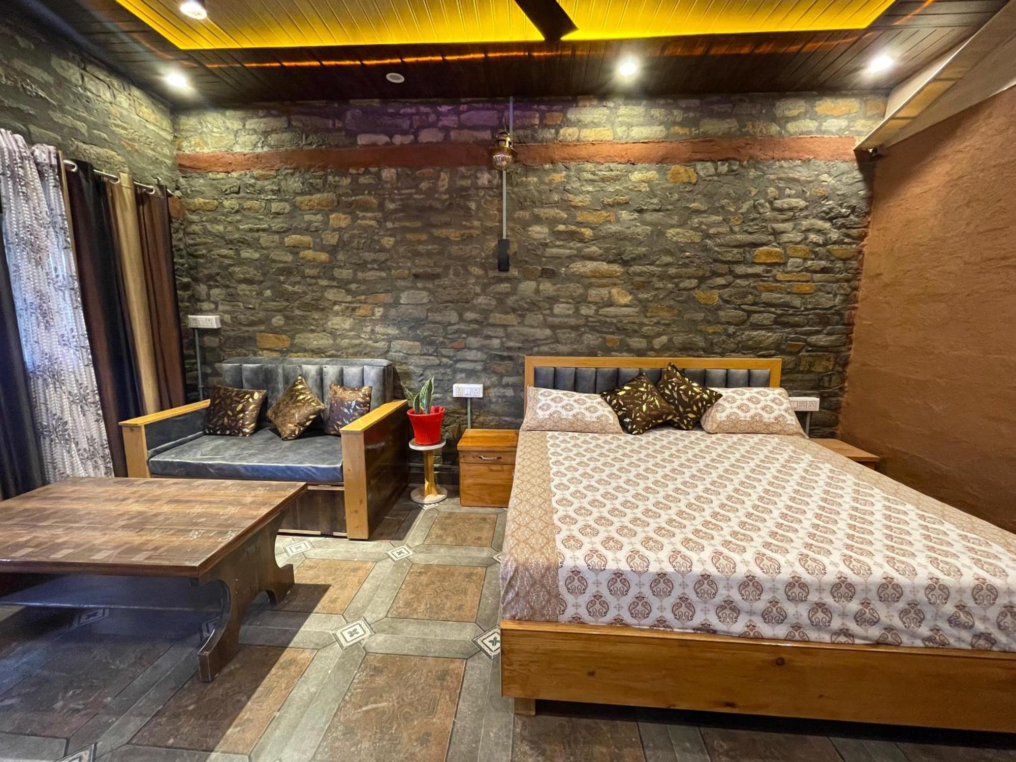 Nature Villaas Basa Homestay Pauri Zewnętrze zdjęcie